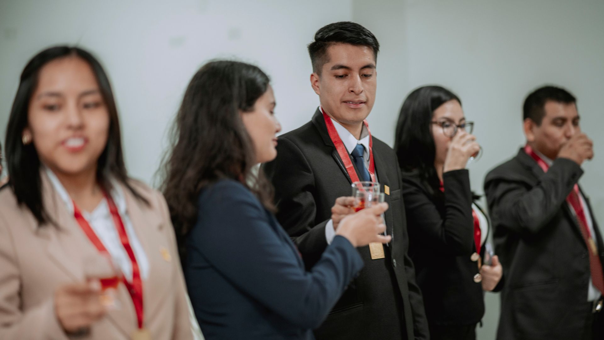 CEREMONIA DE COLEGIATURA: 26 ECONOMISTAS SE UNEN AL COLEGIO DE ECONOMISTAS DE HUANUCO