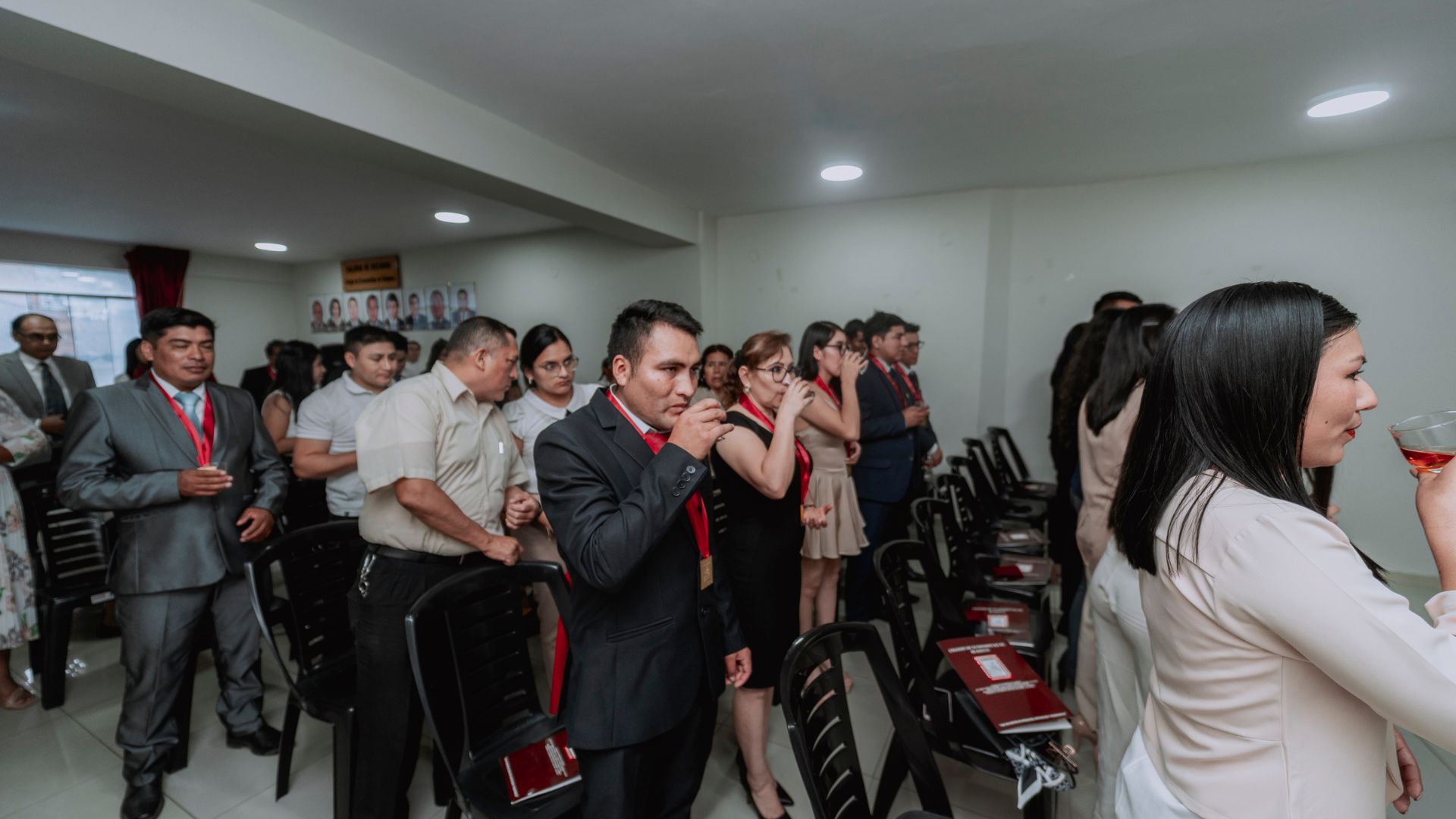CEREMONIA DE COLEGIATURA: 26 ECONOMISTAS SE UNEN AL COLEGIO DE ECONOMISTAS DE HUANUCO